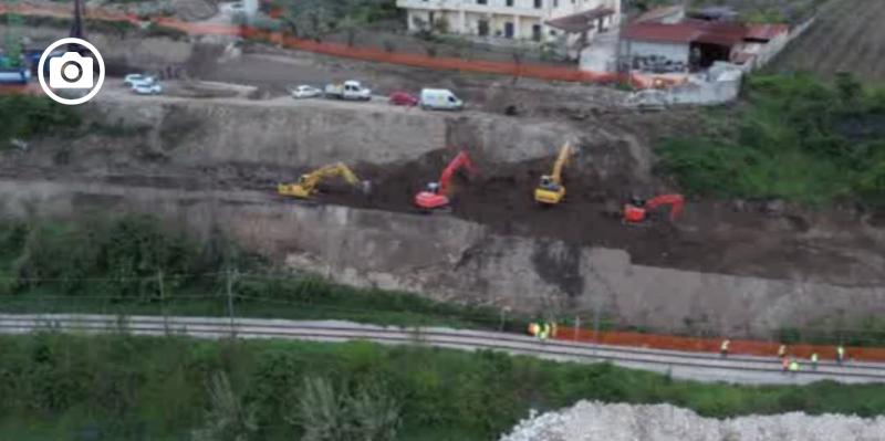 Frana Su Tratta Foggia-Caserta, Ancora Enormi Ritardi. Autobus ...