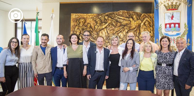 Consiglio Comunale di Manfredonia, alcuni consiglieri di opposizione all’attacco di segretario generale e sindaco